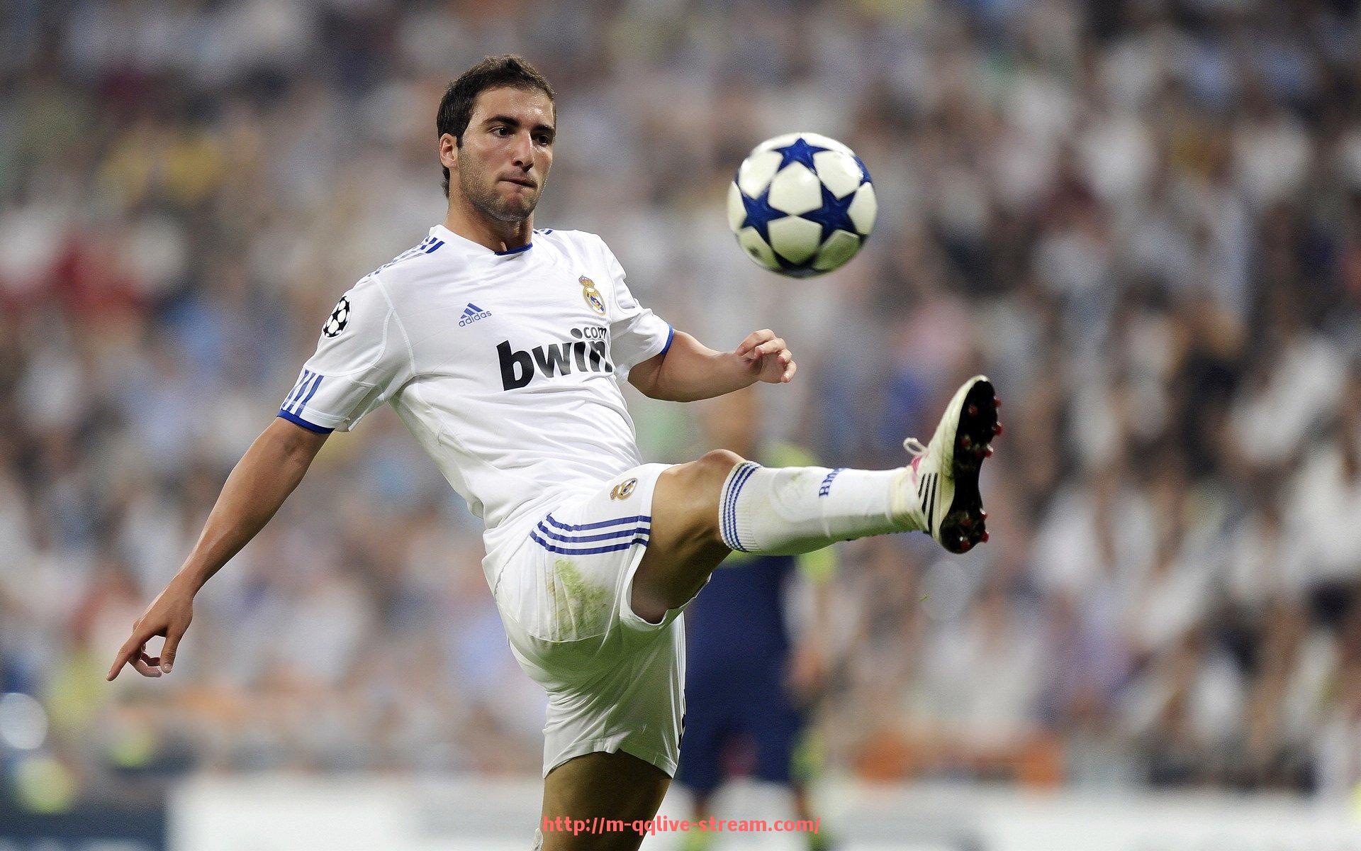 企鹅直播-意甲球队的标志设计与球队文化